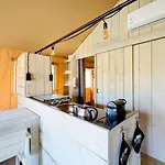 Luxury tent Glamping Ackersate Voorthuizen